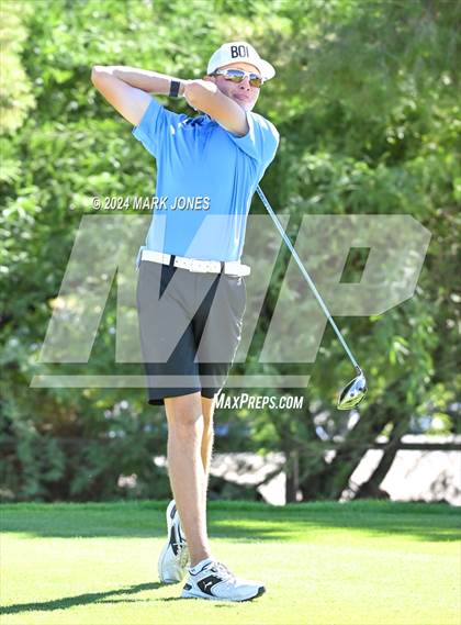 Thumbnail 3 in AIA D-II Finals photogallery.