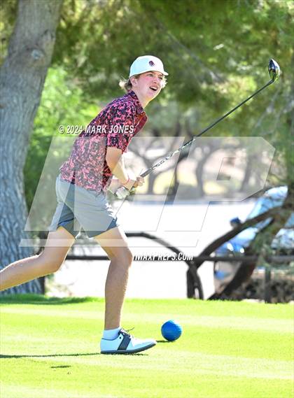 Thumbnail 2 in AIA D-II Finals photogallery.