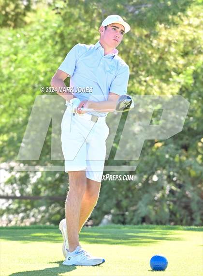 Thumbnail 1 in AIA D-II Finals photogallery.