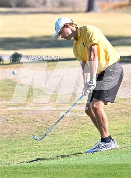 Thumbnail 2 in AIA D-II Finals photogallery.