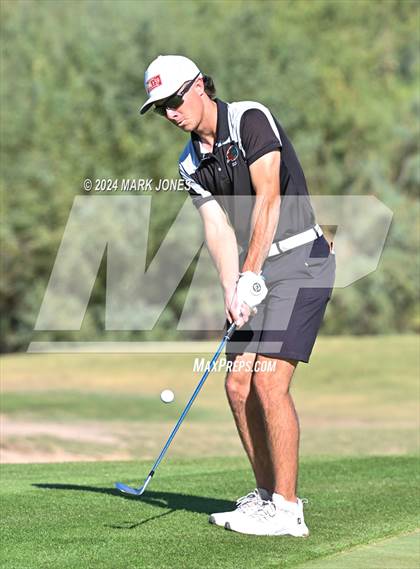 Thumbnail 3 in AIA D-II Finals photogallery.