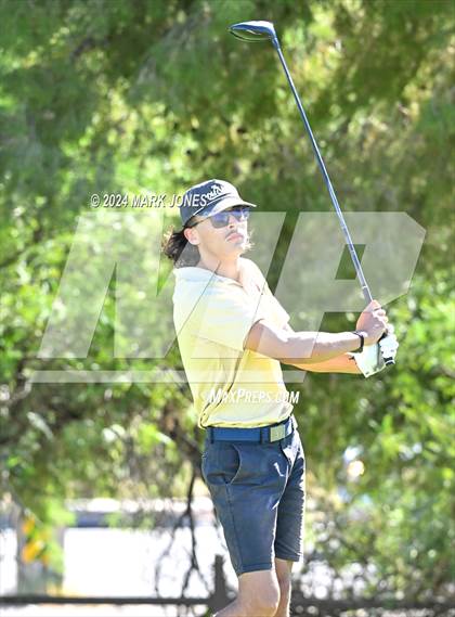 Thumbnail 3 in AIA D-II Finals photogallery.