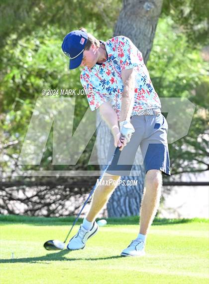 Thumbnail 2 in AIA D-II Finals photogallery.