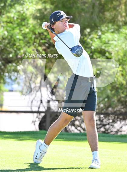 Thumbnail 3 in AIA D-II Finals photogallery.