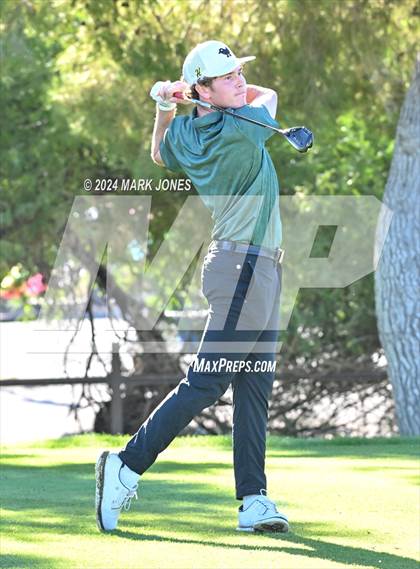 Thumbnail 3 in AIA D-II Finals photogallery.