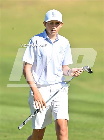 Thumbnail 3 in AIA D-II Finals photogallery.