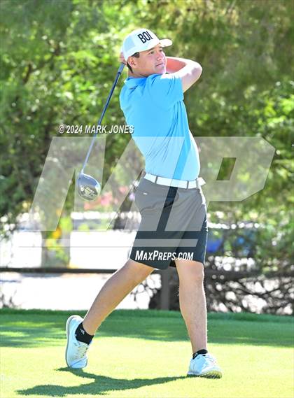 Thumbnail 3 in AIA D-II Finals photogallery.