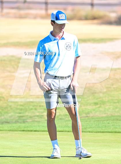 Thumbnail 2 in AIA D-II Finals photogallery.