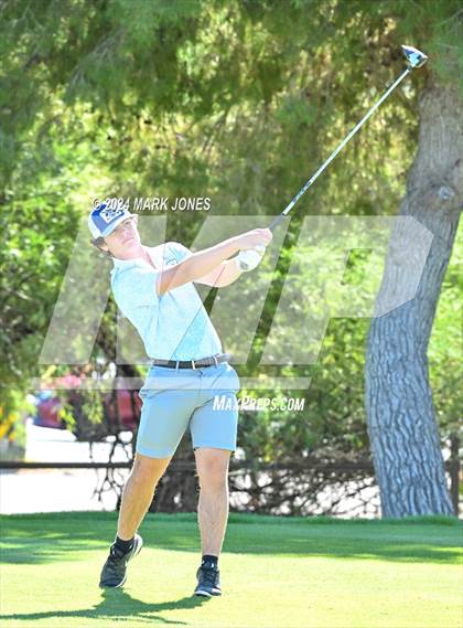 Thumbnail 3 in AIA D-II Finals photogallery.