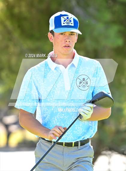 Thumbnail 1 in AIA D-II Finals photogallery.