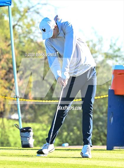 Thumbnail 1 in AIA D-II Finals photogallery.