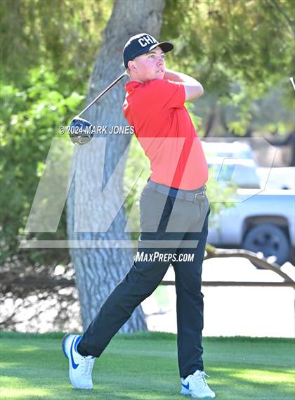 Thumbnail 2 in AIA D-II Finals photogallery.