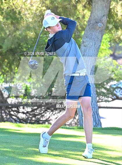 Thumbnail 1 in AIA D-II Finals photogallery.