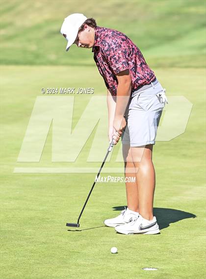 Thumbnail 1 in AIA D-II Finals photogallery.