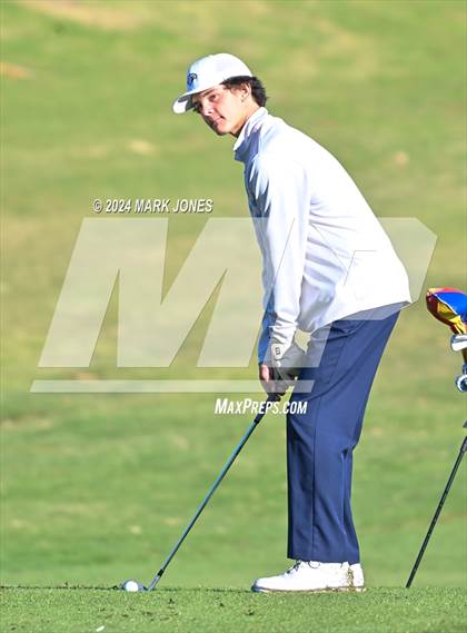 Thumbnail 1 in AIA D-II Finals photogallery.