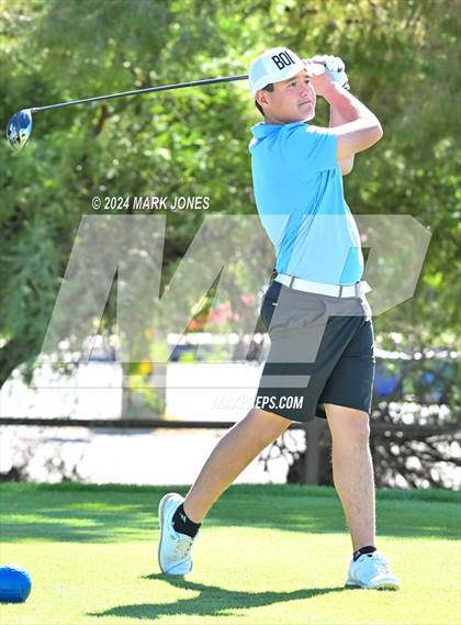 Thumbnail 1 in AIA D-II Finals photogallery.