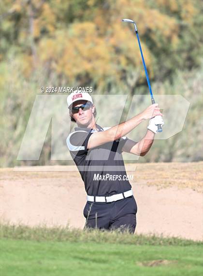 Thumbnail 1 in AIA D-II Finals photogallery.