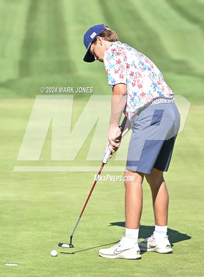 Thumbnail 1 in AIA D-II Finals photogallery.