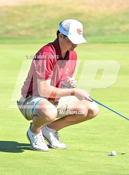 Thumbnail 2 in AIA D-II Finals photogallery.