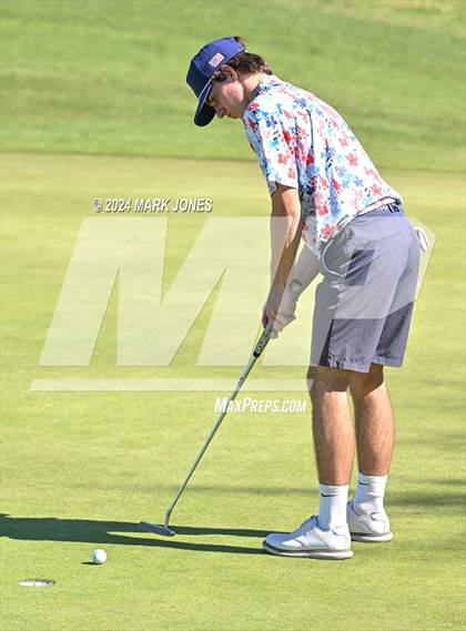 Thumbnail 2 in AIA D-II Finals photogallery.