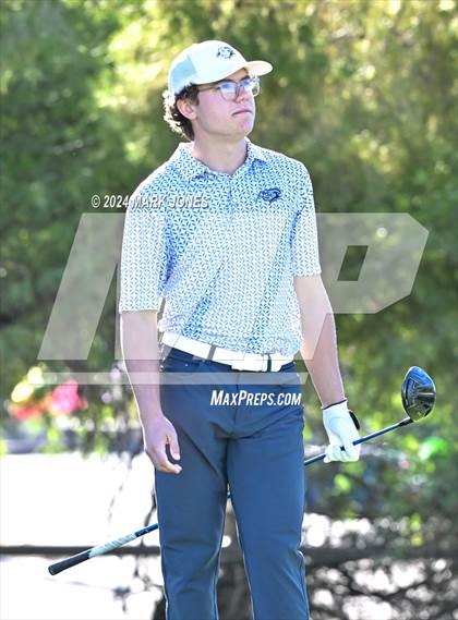 Thumbnail 2 in AIA D-II Finals photogallery.