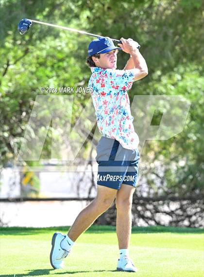 Thumbnail 3 in AIA D-II Finals photogallery.