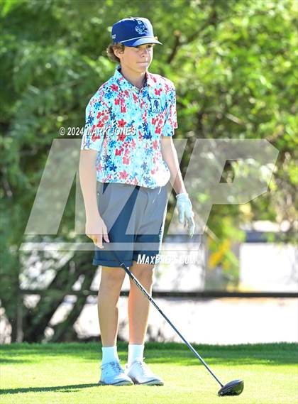 Thumbnail 3 in AIA D-II Finals photogallery.