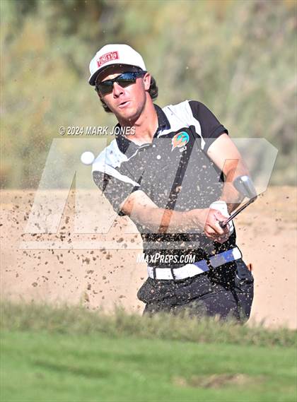 Thumbnail 3 in AIA D-II Finals photogallery.