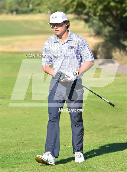 Thumbnail 1 in AIA D-II Finals photogallery.