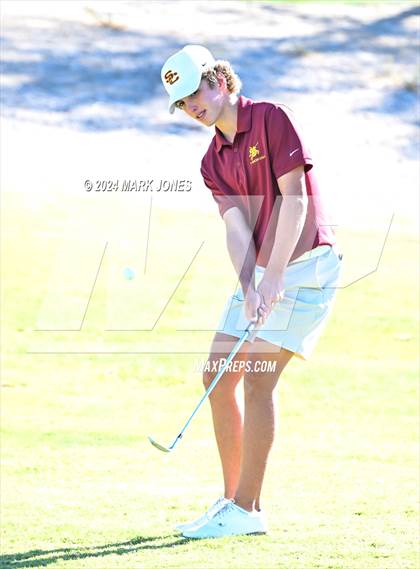 Thumbnail 2 in AIA D-II Finals photogallery.