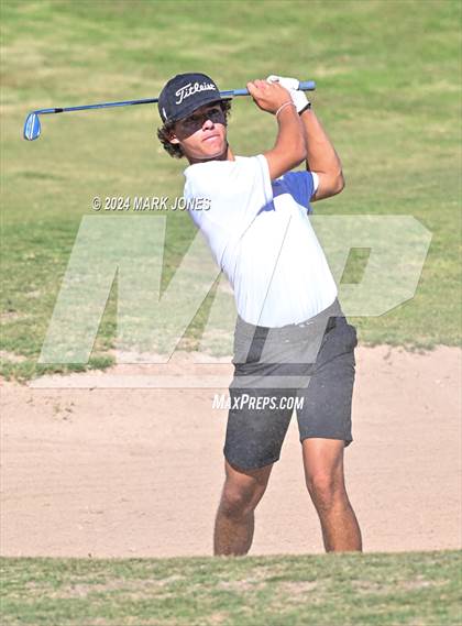 Thumbnail 3 in AIA D-II Finals photogallery.