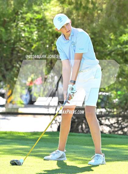 Thumbnail 3 in AIA D-II Finals photogallery.