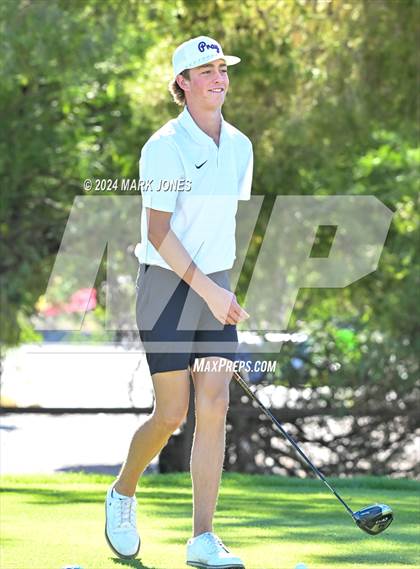 Thumbnail 1 in AIA D-II Finals photogallery.