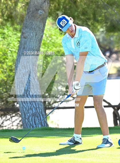 Thumbnail 3 in AIA D-II Finals photogallery.