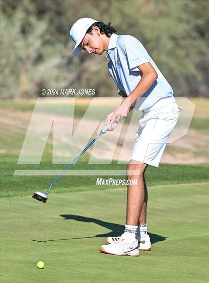 Thumbnail 3 in AIA D-II Finals photogallery.