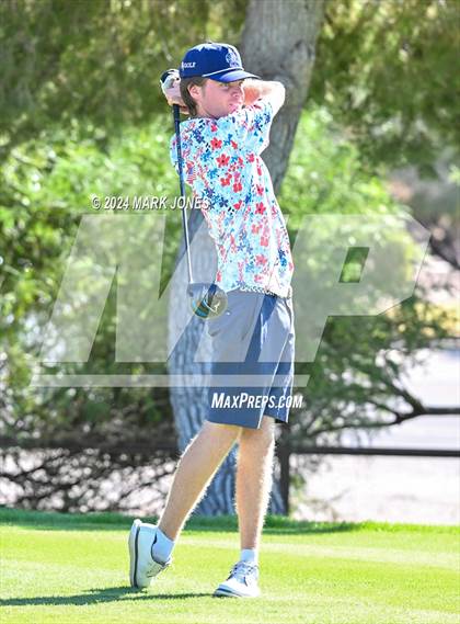 Thumbnail 2 in AIA D-II Finals photogallery.