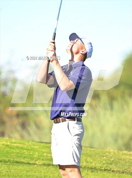 Thumbnail 3 in AIA D-II Finals photogallery.