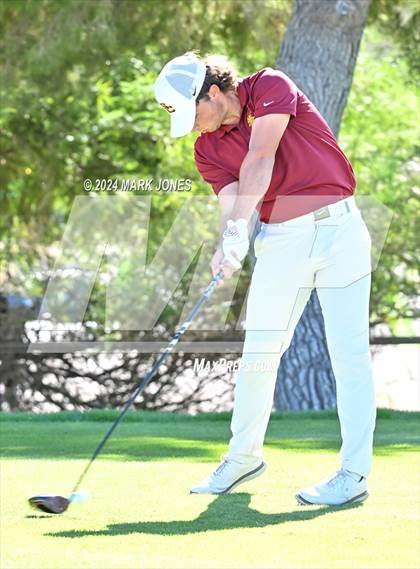 Thumbnail 1 in AIA D-II Finals photogallery.