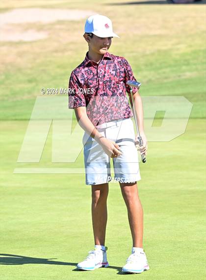 Thumbnail 2 in AIA D-II Finals photogallery.