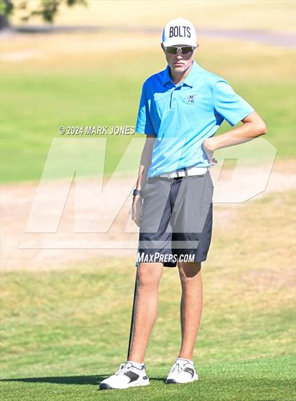 Thumbnail 3 in AIA D-II Finals photogallery.