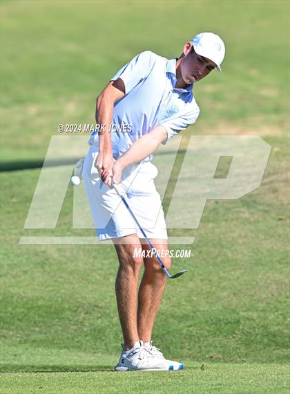 Thumbnail 1 in AIA D-II Finals photogallery.