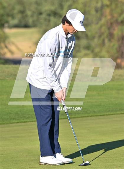 Thumbnail 2 in AIA D-II Finals photogallery.