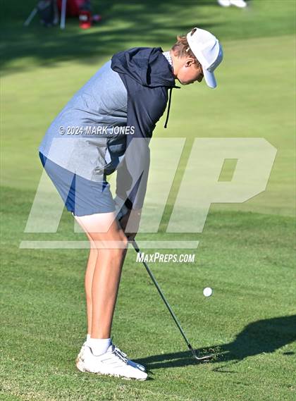 Thumbnail 3 in AIA D-II Finals photogallery.