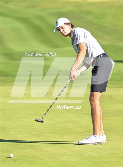 Thumbnail 1 in AIA D-II Finals photogallery.