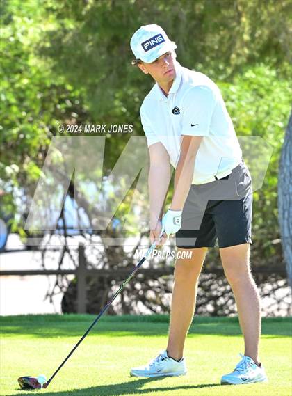 Thumbnail 2 in AIA D-II Finals photogallery.