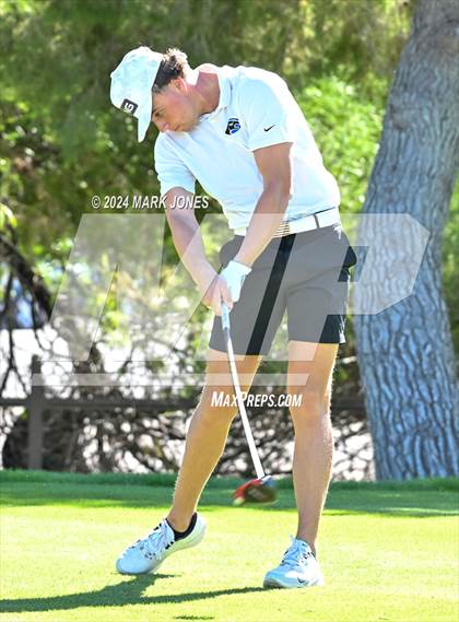 Thumbnail 3 in AIA D-II Finals photogallery.