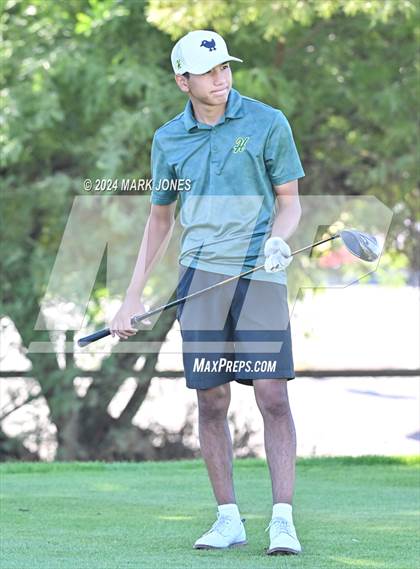 Thumbnail 3 in AIA D-II Finals photogallery.