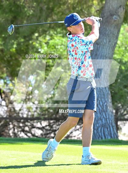 Thumbnail 1 in AIA D-II Finals photogallery.