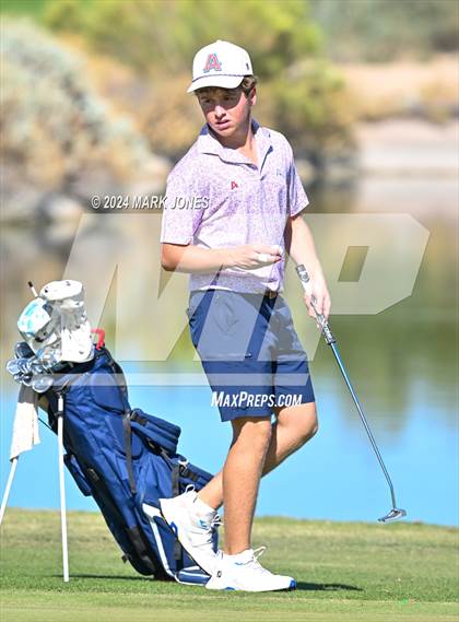 Thumbnail 1 in AIA D-II Finals photogallery.