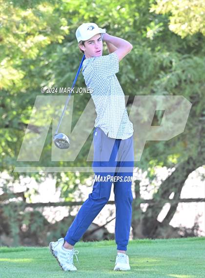 Thumbnail 1 in AIA D-II Finals photogallery.